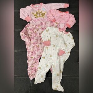 4 0-3 Month Gerber Sleepers